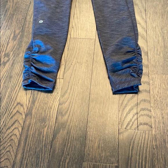 Lululemon yoga pants size 6 - Picture 8 of 11